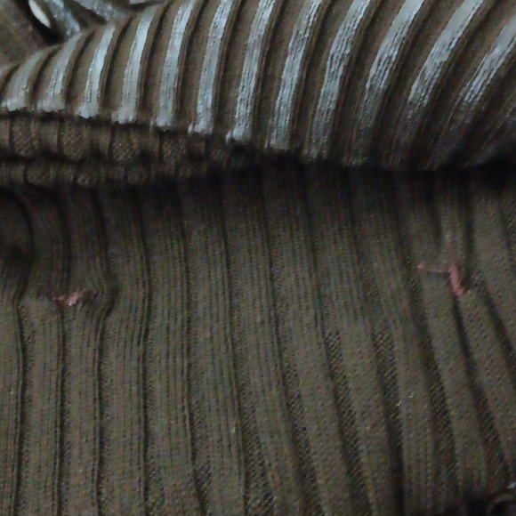 KRIZIA MAGLIA..WOOL SNAP RIBBED SWEATER..SIZE 42..VINTAGE - Picture 9 of 11